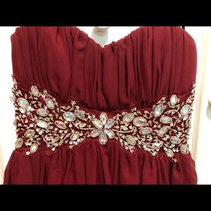 Windsor-Maroon Mini Dress